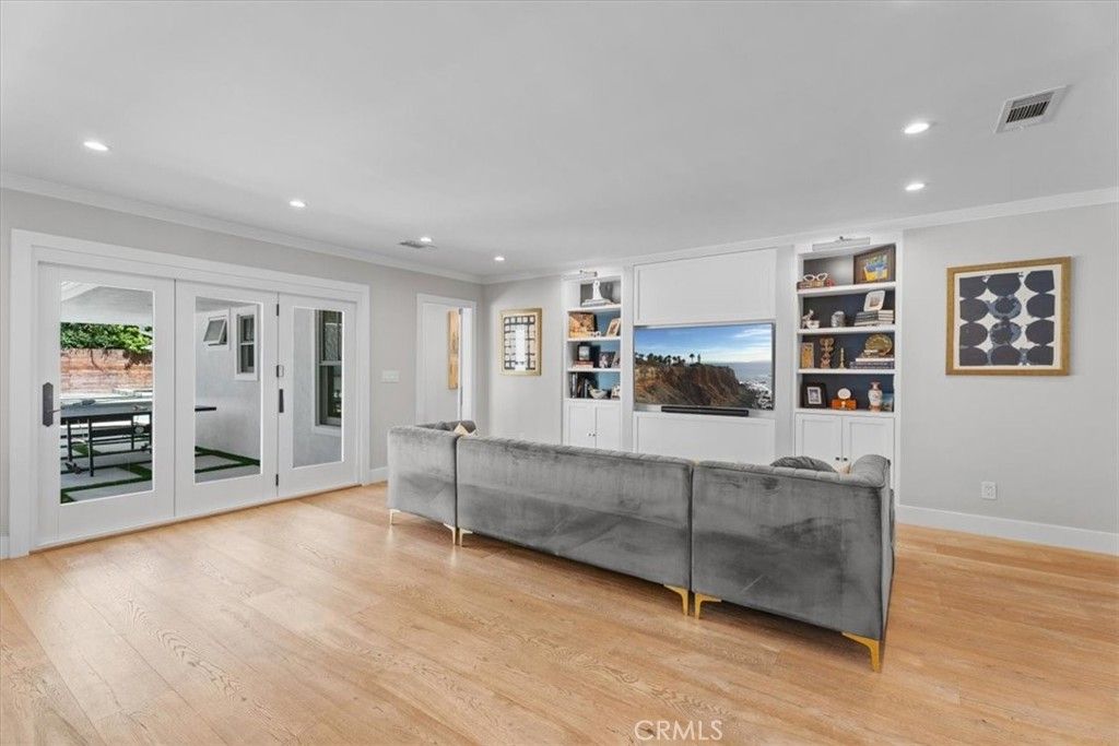 Image 14 of property listing at 22 Aurora, Rolling Hills Estates, CA 90274