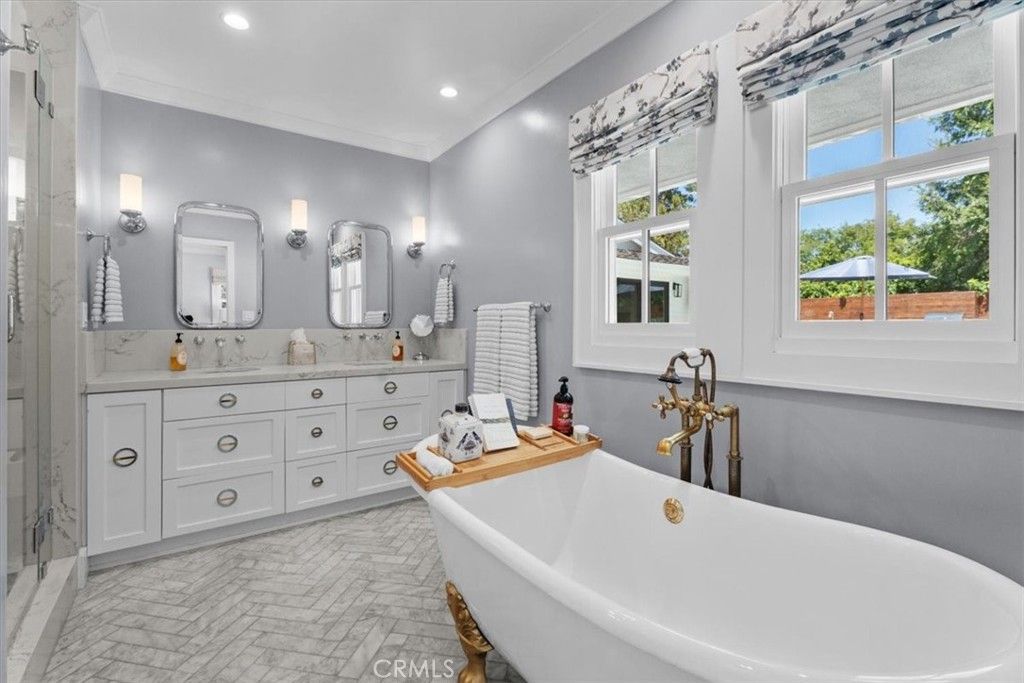 Image 19 of property listing at 22 Aurora, Rolling Hills Estates, CA 90274