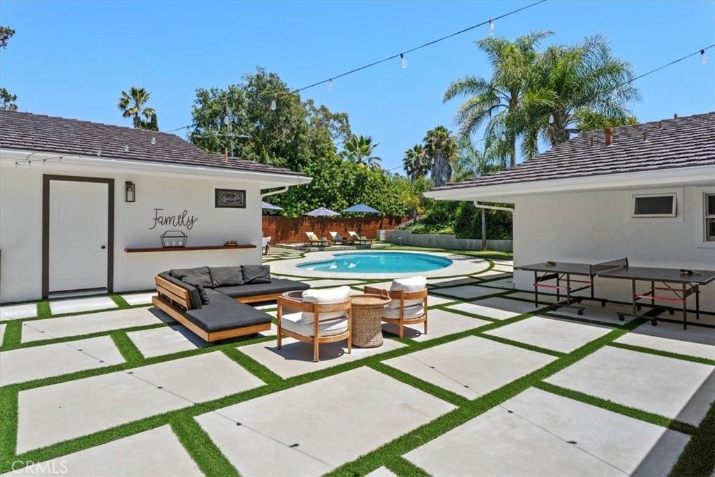 Image 32 of property listing at 22 Aurora, Rolling Hills Estates, CA 90274