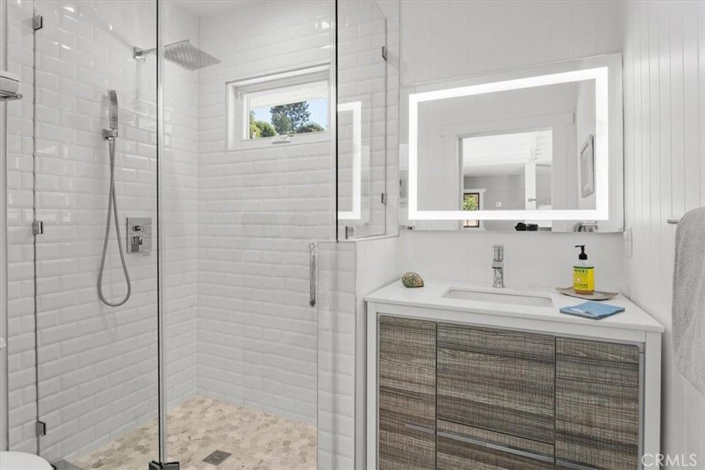 Image 39 of property listing at 22 Aurora, Rolling Hills Estates, CA 90274
