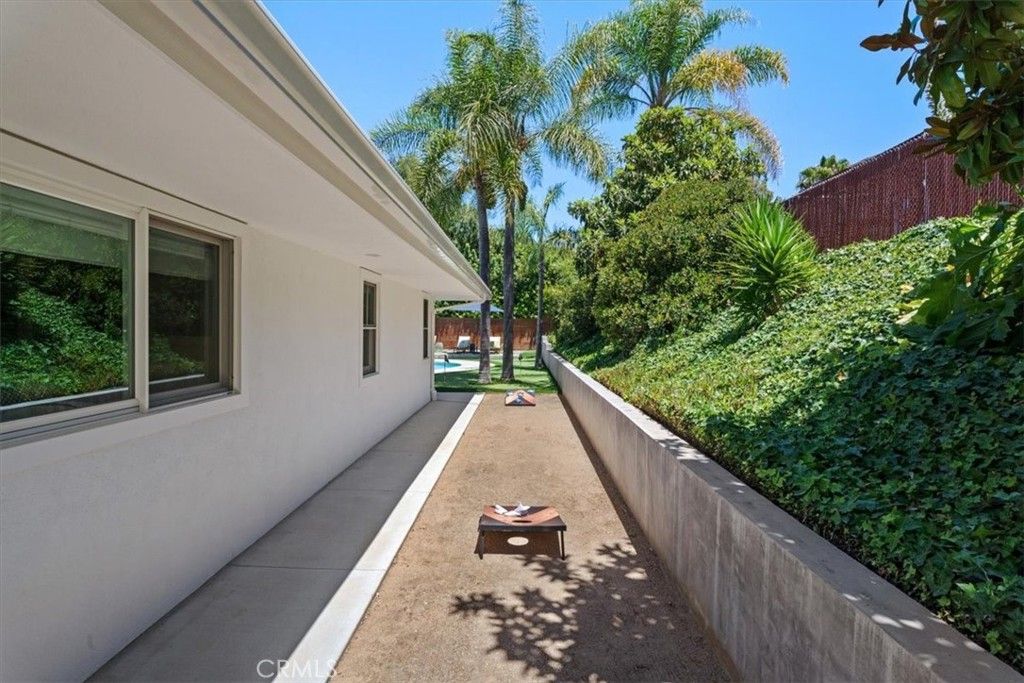 Image 41 of property listing at 22 Aurora, Rolling Hills Estates, CA 90274