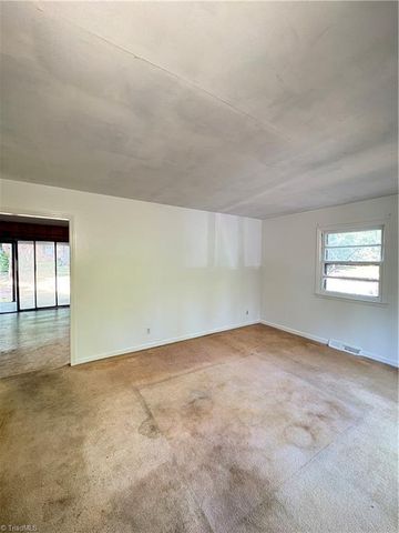 1207 Cliffwood Drive, Greensboro, NC 27406