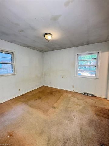 1207 Cliffwood Drive, Greensboro, NC 27406