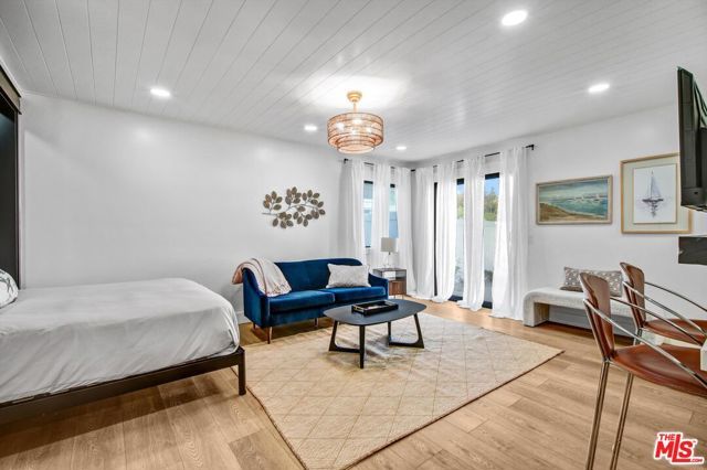 1083 Montauk Lane 1, Ventura, CA 93001