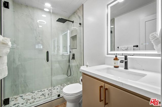 1083 Montauk Lane 1, Ventura, CA 93001