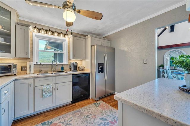 581 Idle Acres RD, Fincastle, VA 24090