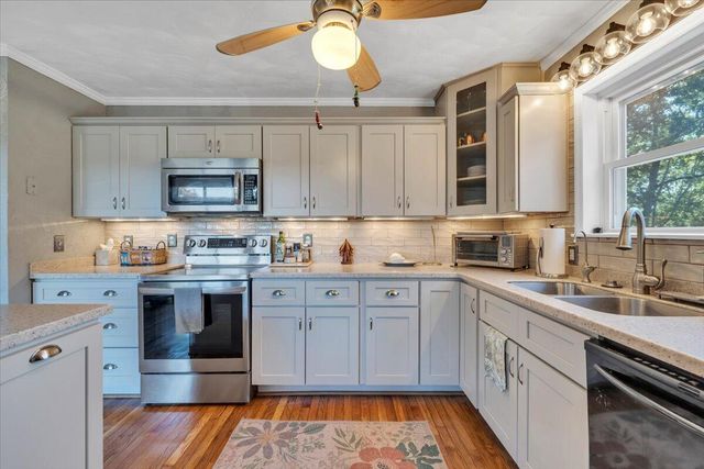 581 Idle Acres RD, Fincastle, VA 24090