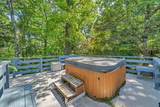 581 Idle Acres RD, Fincastle, VA 24090