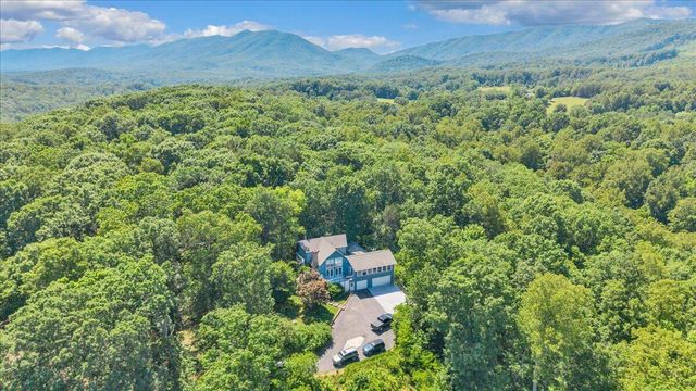 581 Idle Acres RD, Fincastle, VA 24090