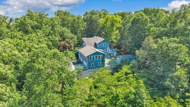 581 Idle Acres RD, Fincastle, VA 24090
