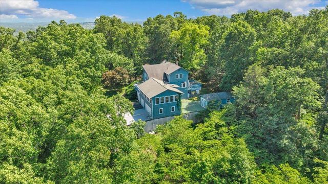 581 Idle Acres RD, Fincastle, VA 24090