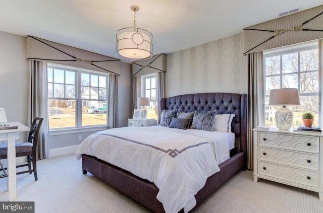 718 WATERLOO, Devon, PA 19333