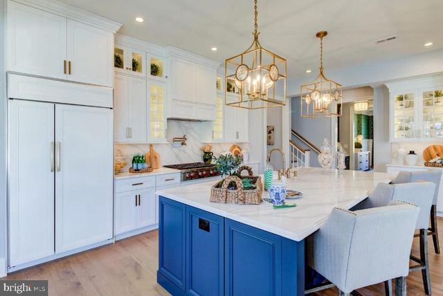 718 WATERLOO, Devon, PA 19333