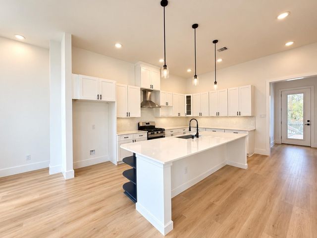 13523 Lakecrest Drive, Cypress, TX 77429