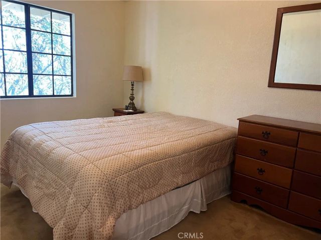 955 Coulter Pine, Crestline, CA 92325