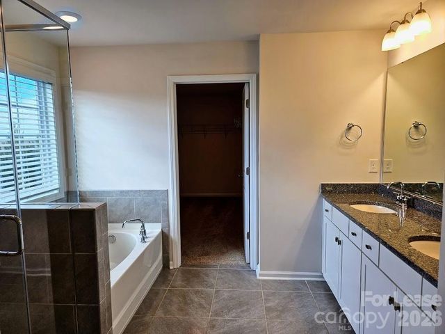 1127 Walbury Hill, Waxhaw, NC 28173