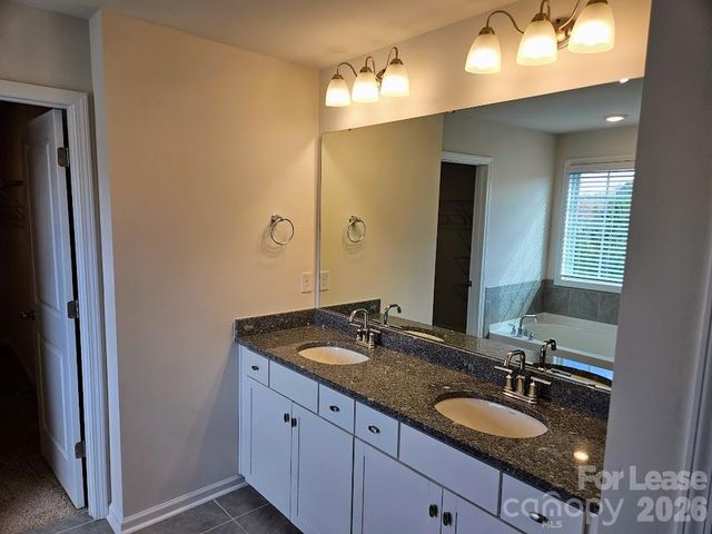 1127 Walbury Hill, Waxhaw, NC 28173