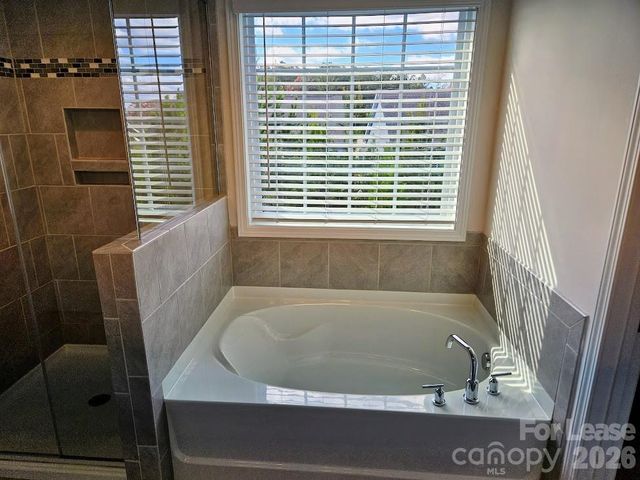 1127 Walbury Hill, Waxhaw, NC 28173