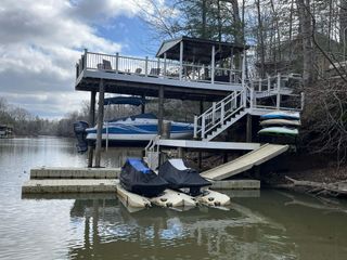 512 Ridgelake RD, Goodview, VA 24095