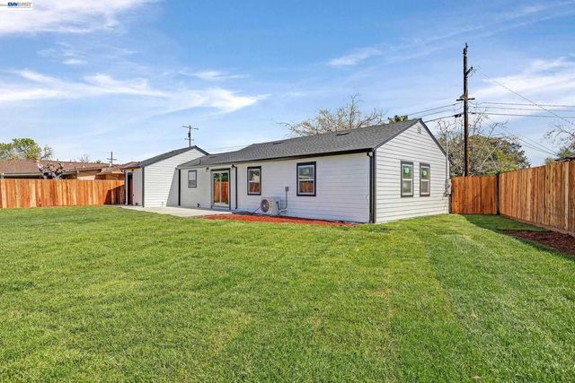 1577 Waltham Rd, Concord, CA 94520