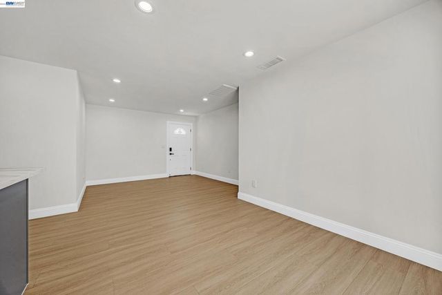 1577 Waltham Rd, Concord, CA 94520