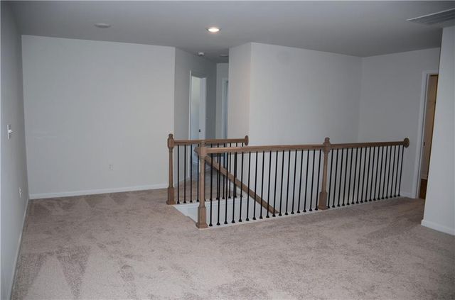 1121 Point Place Drive, Loganville, GA 30052