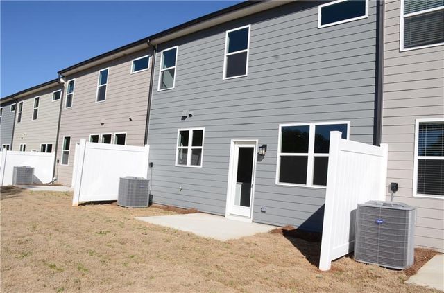 1121 Point Place Drive, Loganville, GA 30052