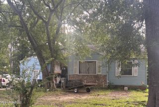 1746 Hampton Street, Jackson, MS 39209