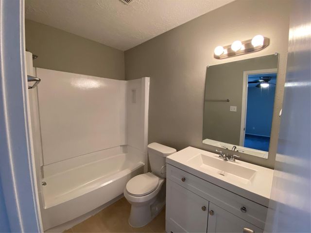 1010 Western Hills Drive, Katy, TX 77450