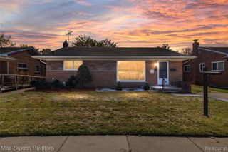 1751 Chaucer Avenue, Madison Heights, MI 48071