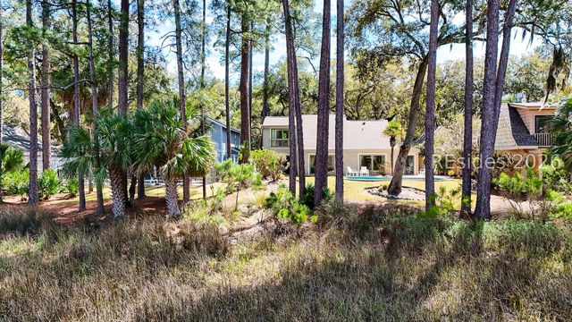 33 Stoney Creek Rd, Hilton Head Island, SC 29928