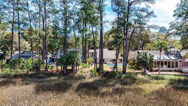 33 Stoney Creek Rd, Hilton Head Island, SC 29928