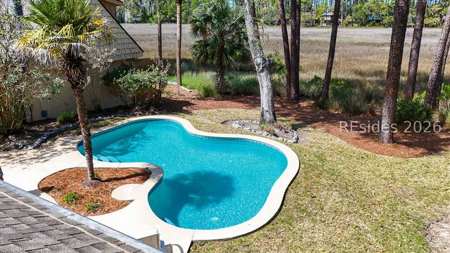 33 Stoney Creek Rd, Hilton Head Island, SC 29928