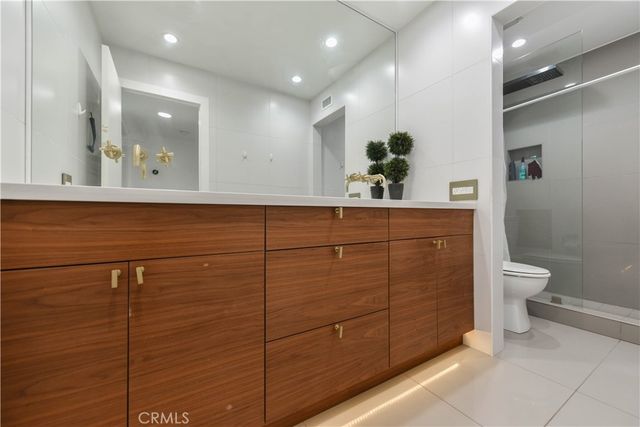 53 Oxford 14, Irvine, CA 92612