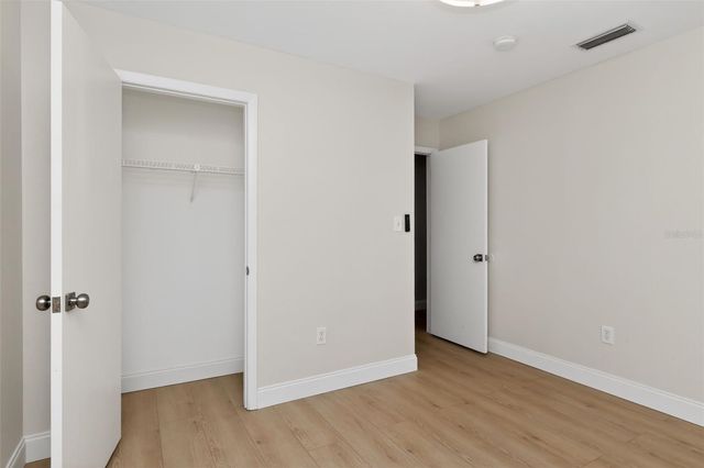 522 E MORGAN STREET, Tarpon Springs, FL 34689