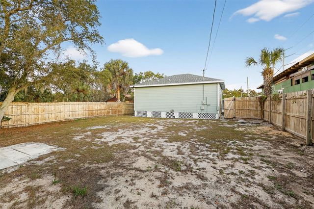 522 E MORGAN STREET, Tarpon Springs, FL 34689