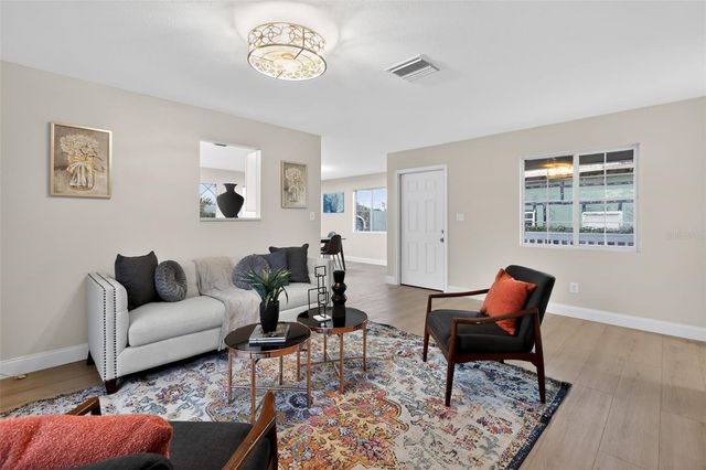 522 E MORGAN STREET, Tarpon Springs, FL 34689