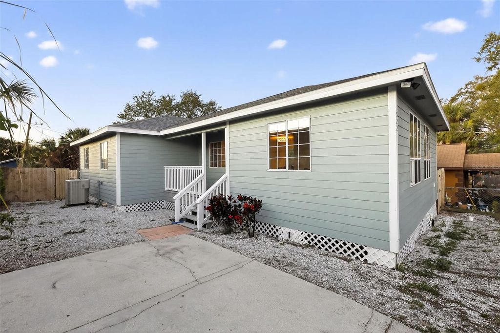 522 E MORGAN STREET, Tarpon Springs, FL 34689