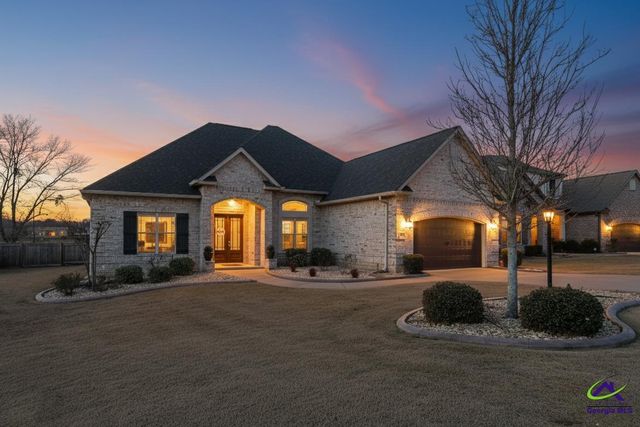 912 Abingdon Cove, Bonaire, GA 31005