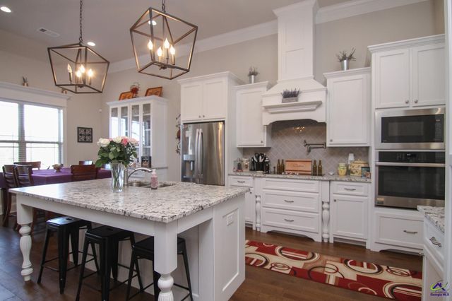 912 Abingdon Cove, Bonaire, GA 31005