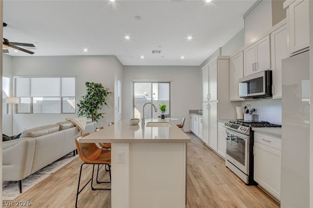 3354 Via Strada Street, Henderson, NV 89044 — photo 4