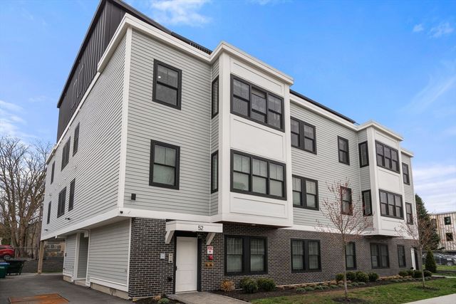 52 Withington St 9, Boston, MA 02124