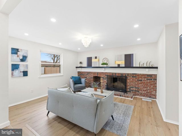 98 RED STONE RDG, Delran, NJ 08075