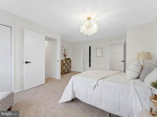 98 RED STONE RDG, Delran, NJ 08075