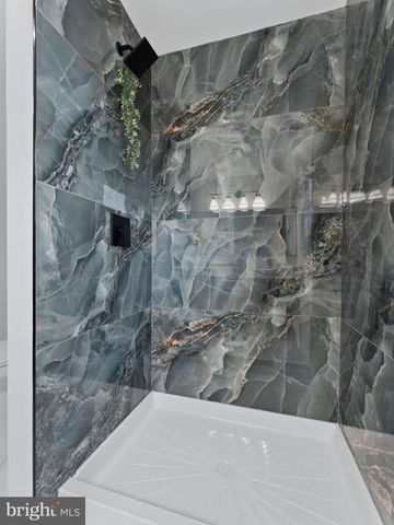 98 RED STONE RDG, Delran, NJ 08075