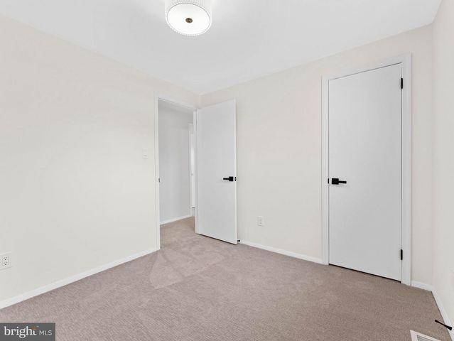 98 RED STONE RDG, Delran, NJ 08075