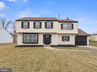98 RED STONE RDG, Delran, NJ 08075