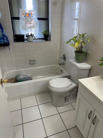 15360 SW 72 Street 21, Miami, FL 33193