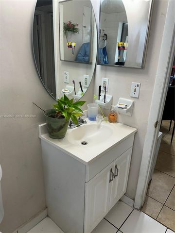 15360 SW 72 Street 21, Miami, FL 33193