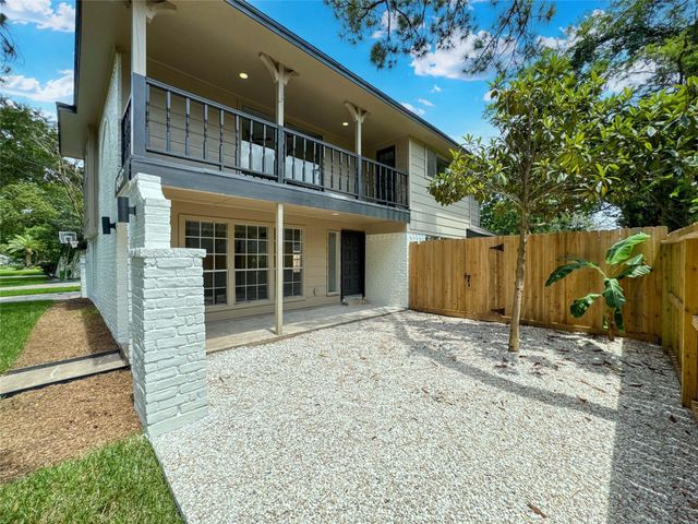 16422 Brambling Drive, Houston, TX 77059